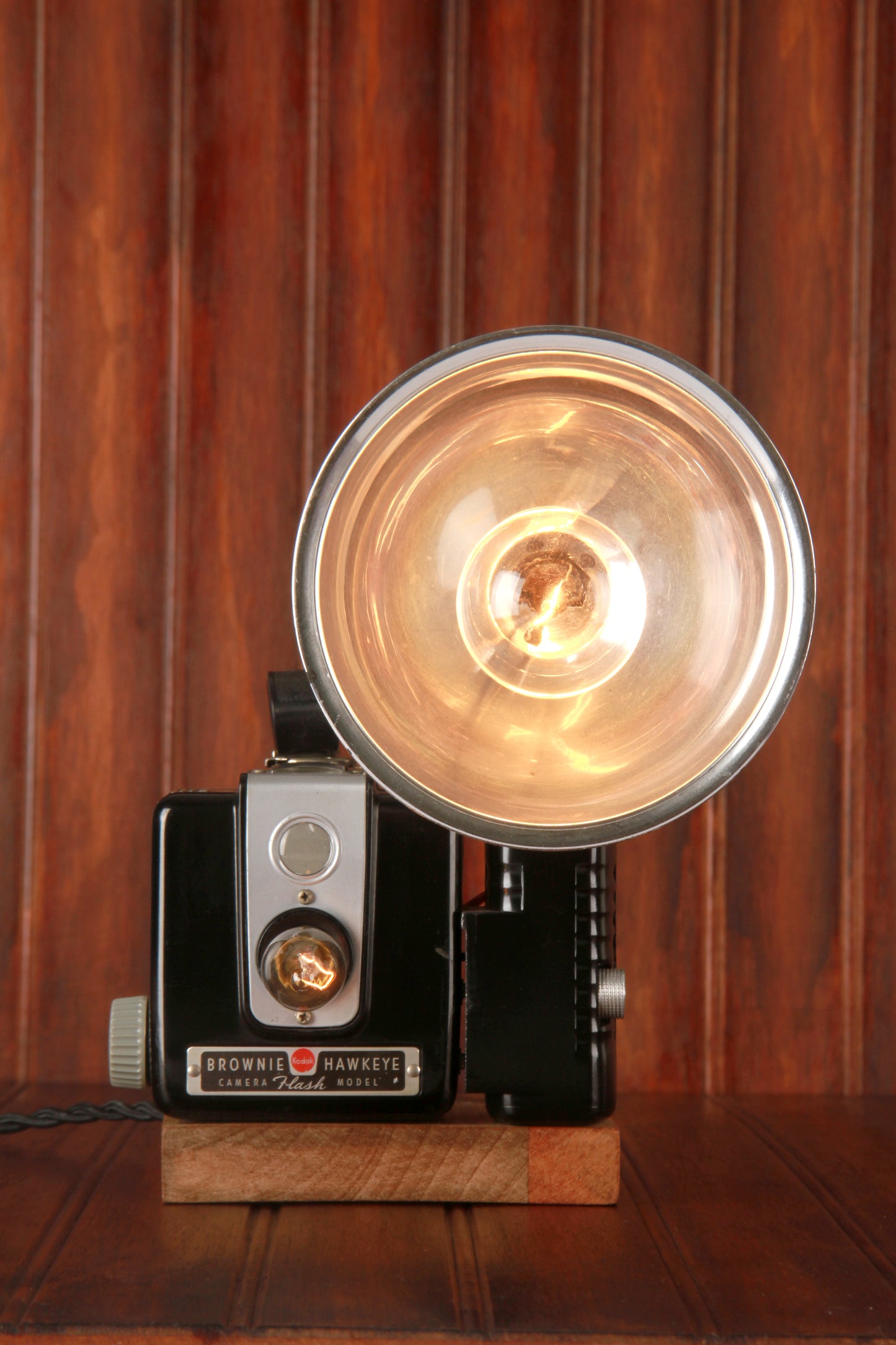 Brownie Hawkeye Camera Lamp