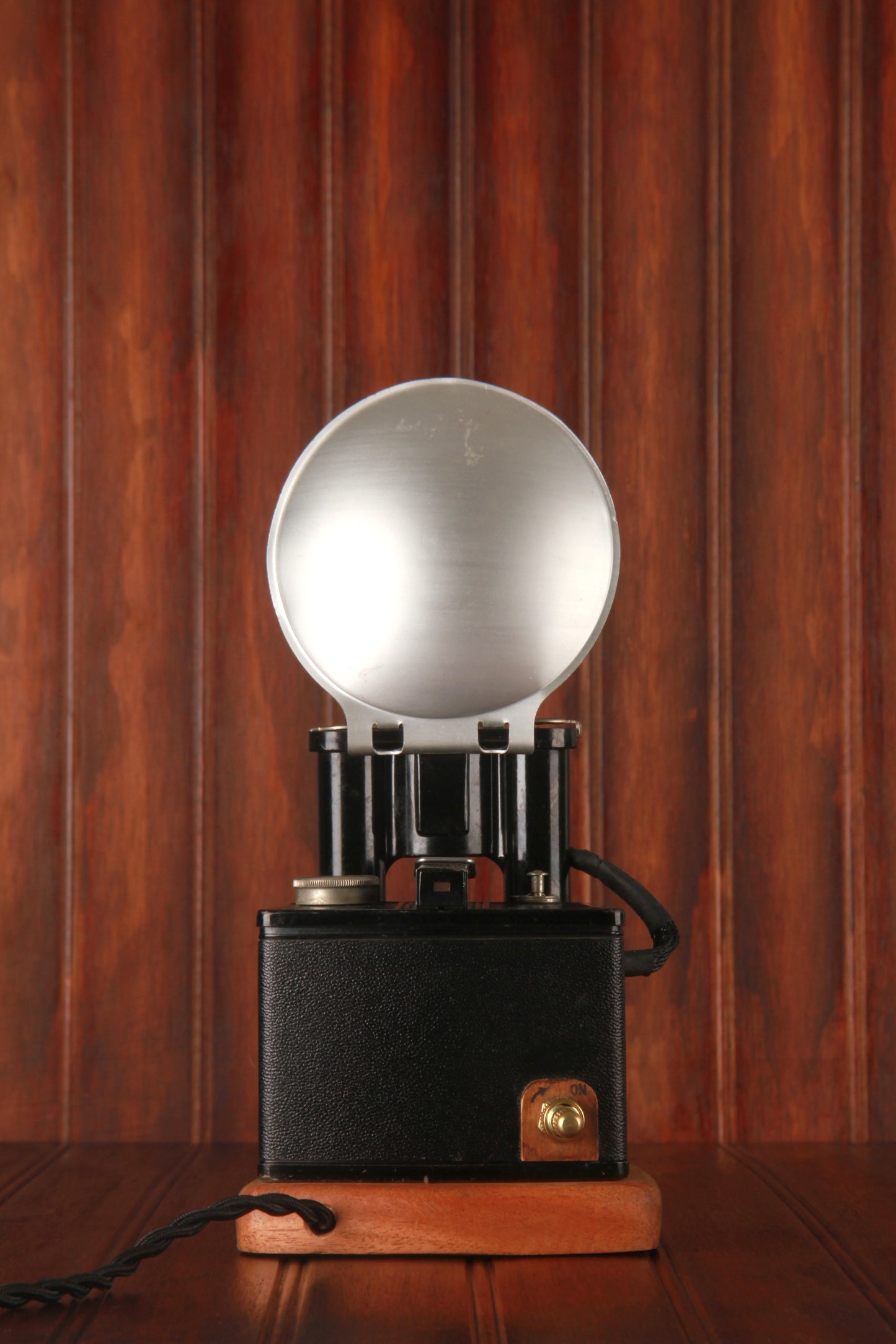 Brownie six 20 Camera Lamp