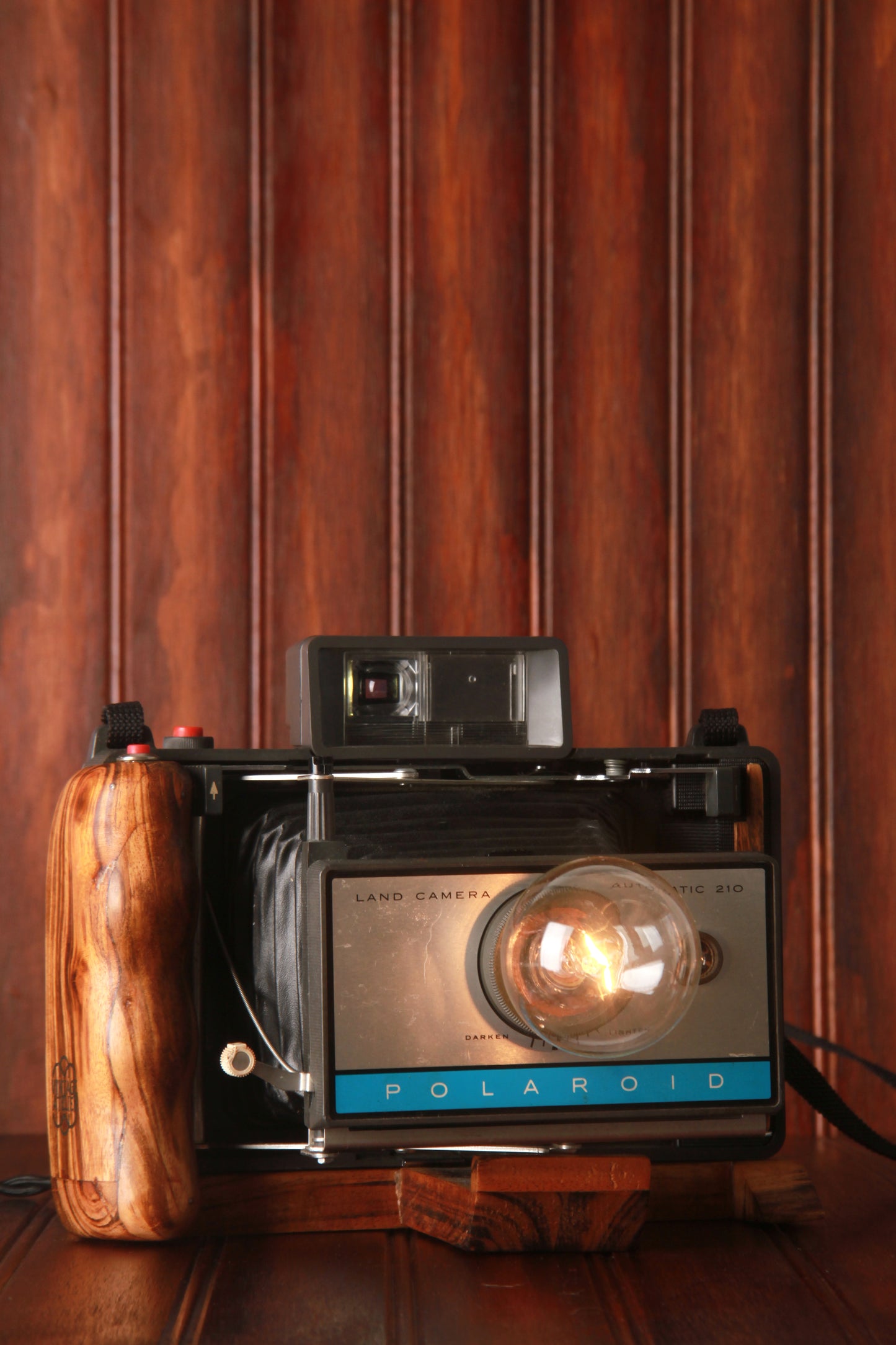 Polaroid 210 Land Camera Lamp