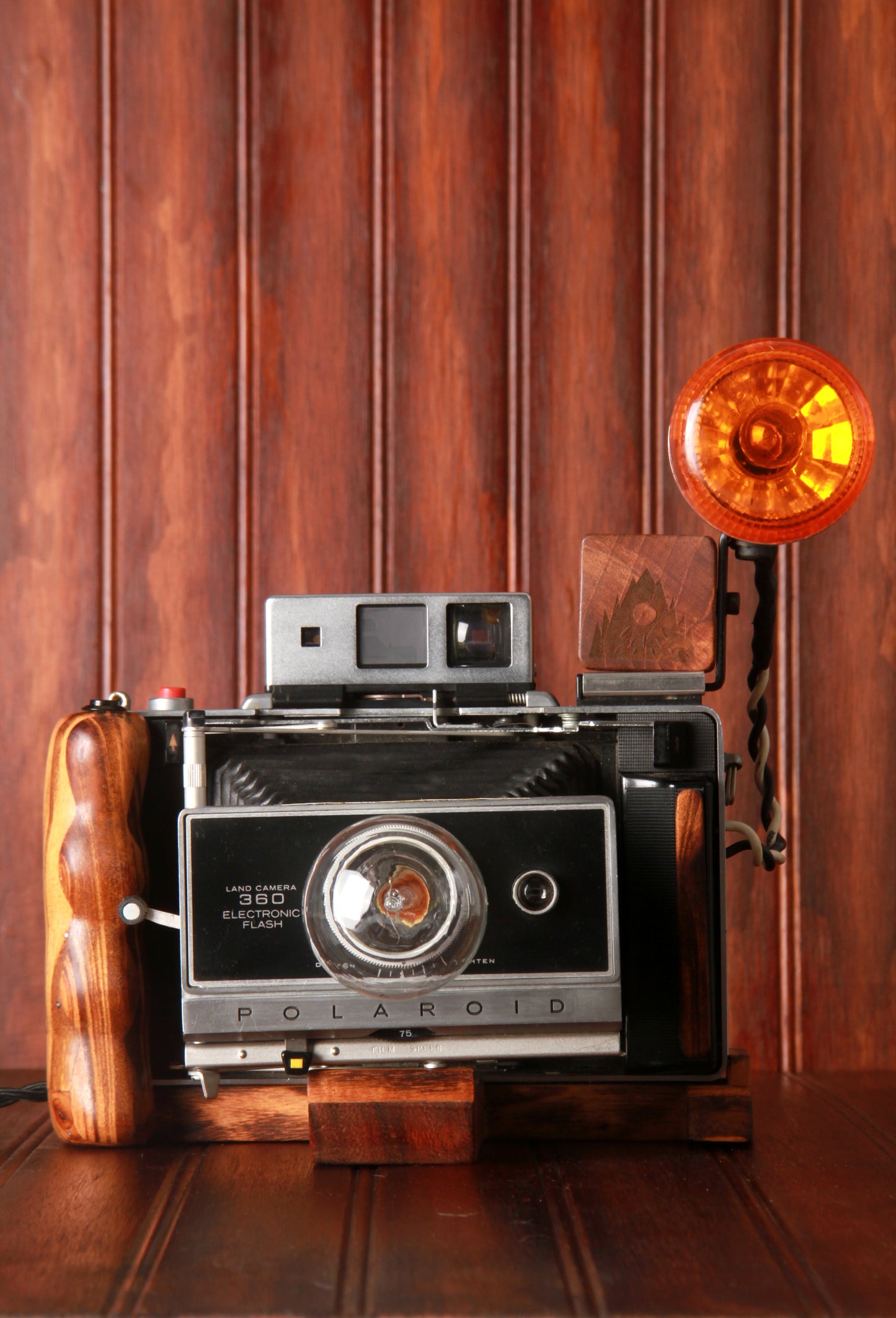 Polaroid 360 Land Camera Lamp