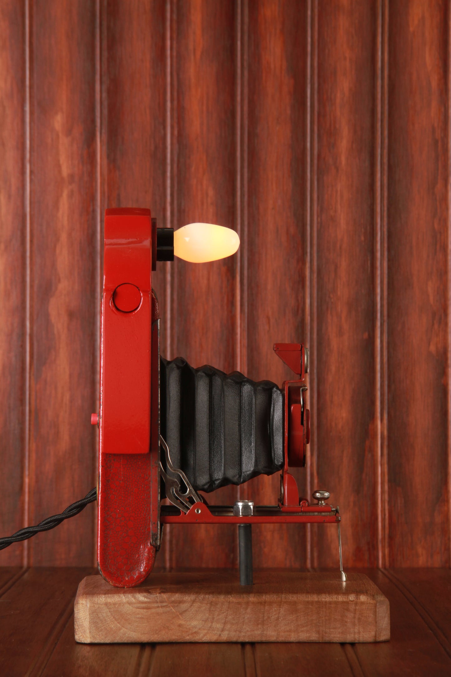 Eastman Rose Rainbow Hawkeye